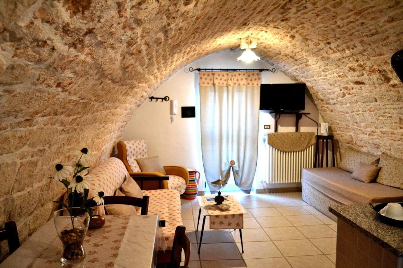 Converse Fra I Trulli Альберобелло Екстер'єр фото