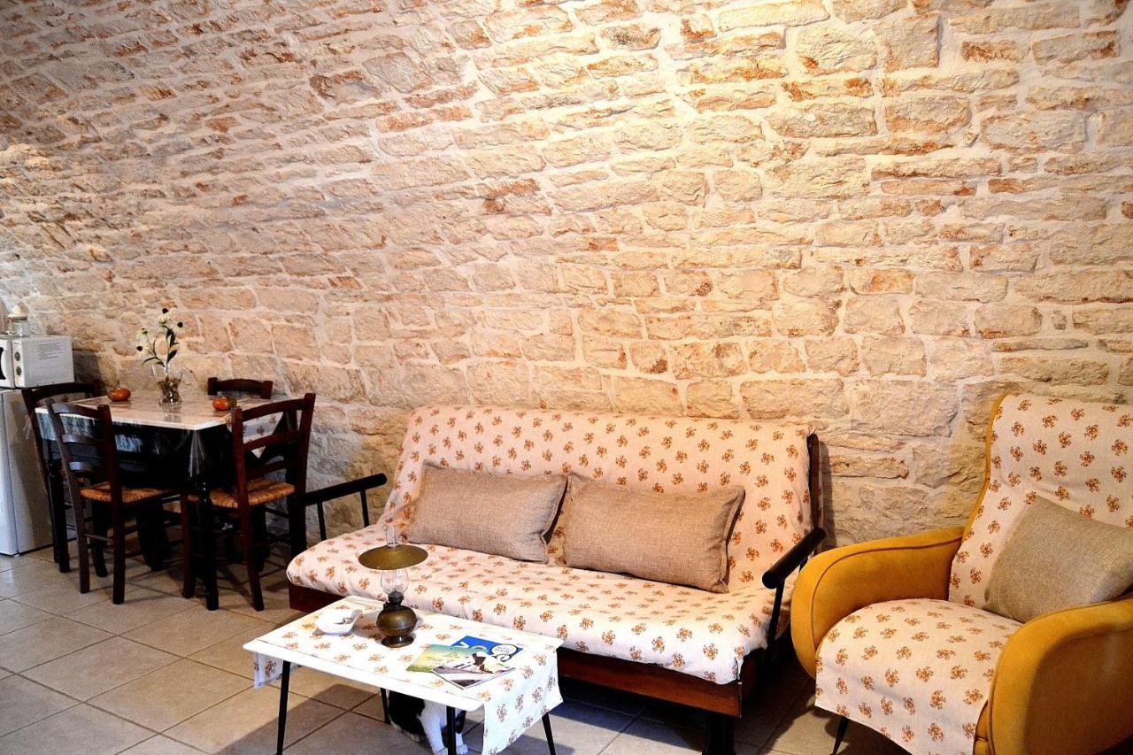 Converse Fra I Trulli Альберобелло Екстер'єр фото